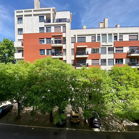 At Expo ゲストハウス