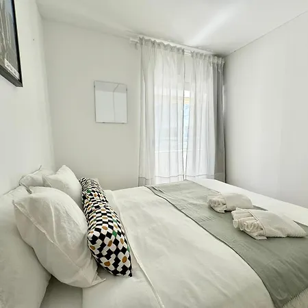 ゲストハウス At Expo リスボン