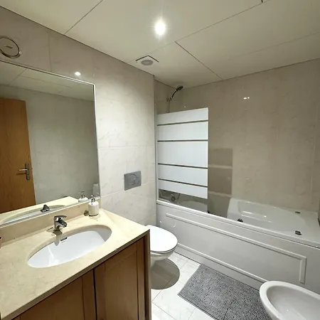 At Expo ゲストハウス リスボン